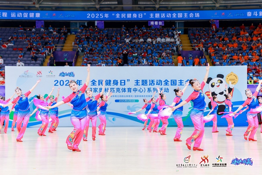 详解棒球规则中的投手异物检查标准松脂、滑石粉与汗水的合法边界